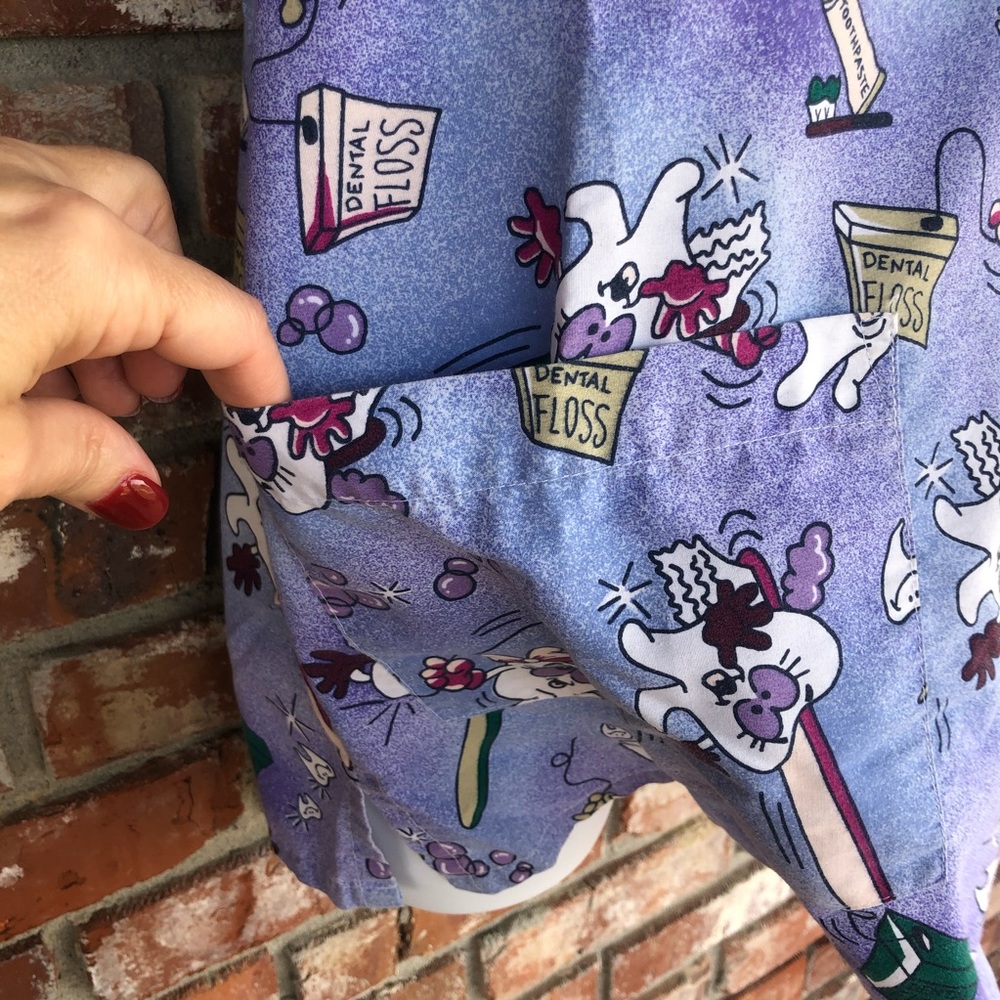 dental theme scrub top size Medium - Picture 4 of 7